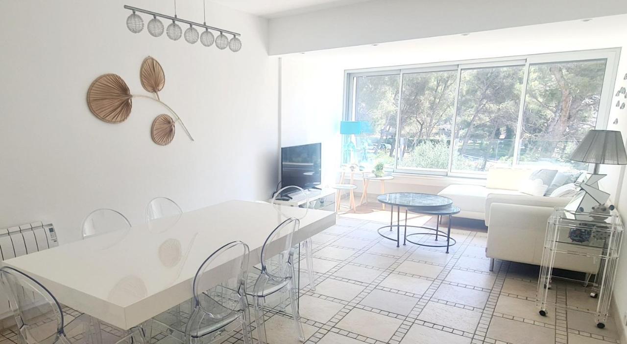 Superbe Appartement Dans Cadre D'Exception - Piscine, Plage Et Tennis Prive 방돌 외부 사진