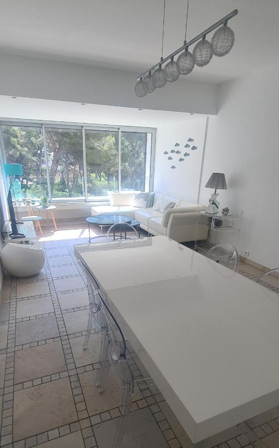 Superbe Appartement Dans Cadre D'Exception - Piscine, Plage Et Tennis Prive 방돌 외부 사진